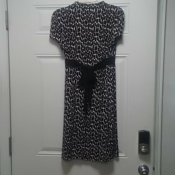 Dress - Picture 3 of 5